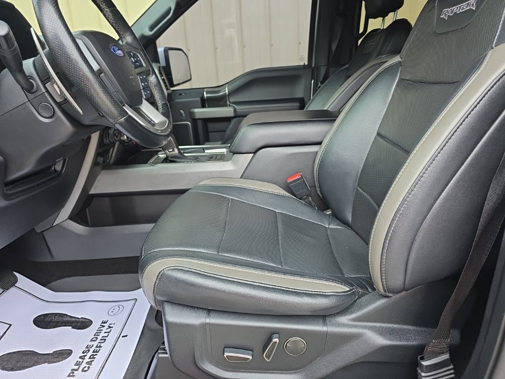 Used 2018 Ford F150 Raptor w/ Equipment Group 802A Luxury AWD/4WD image 15