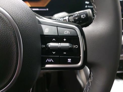 New 2026 Kia Carnival EX FWD image 19