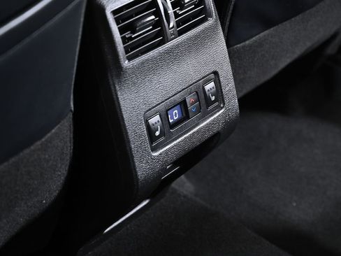 Used 2024 Mitsubishi Outlander SEL image 31