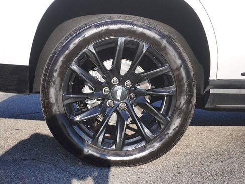 Used 2025 Cadillac Escalade Premium Luxury w/ LPO, Floor Liner Package image 31