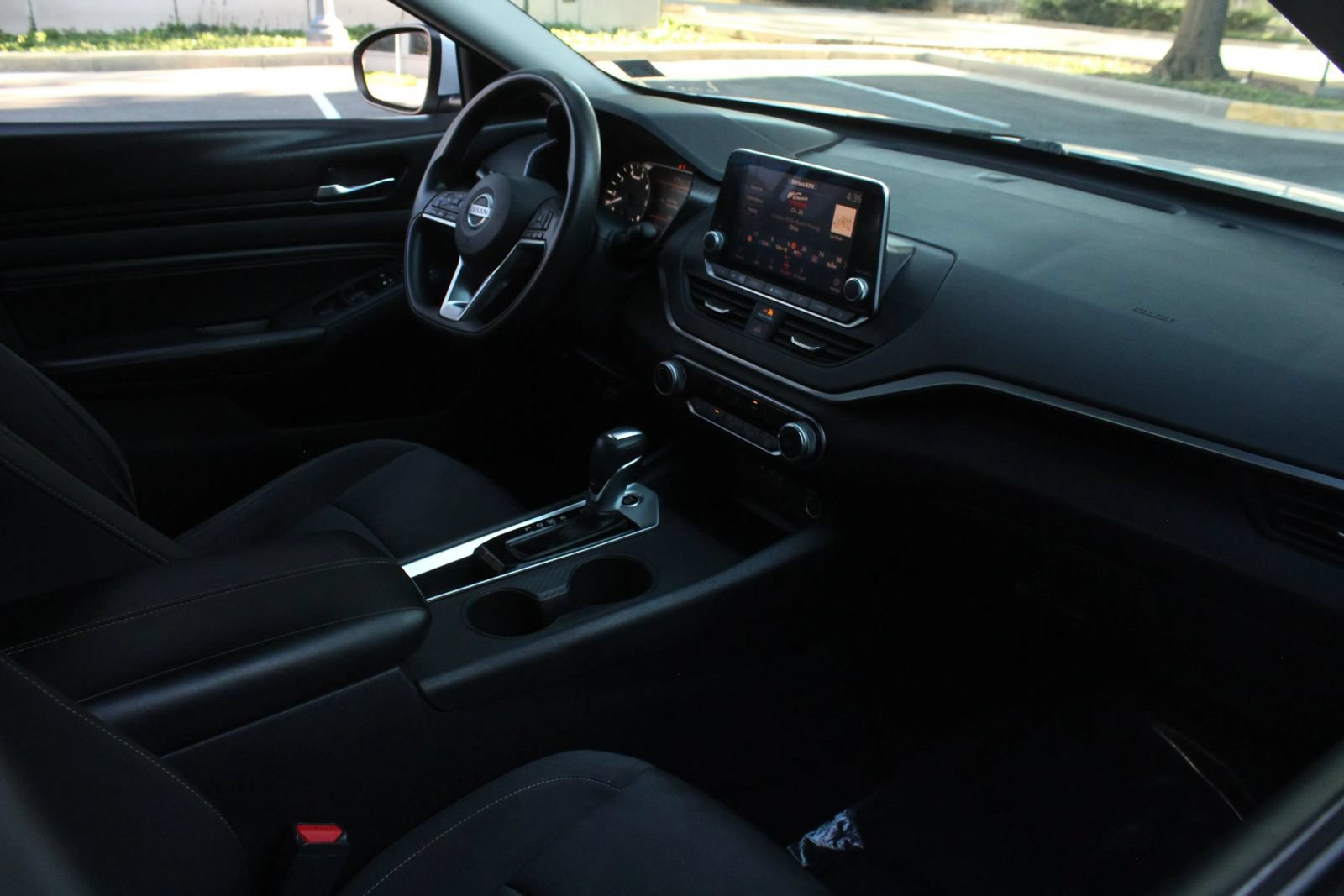 Used 2020 Nissan Altima 2.5 S FWD image 25