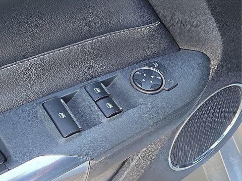 Used 2022 Ford Mustang Premium image 19