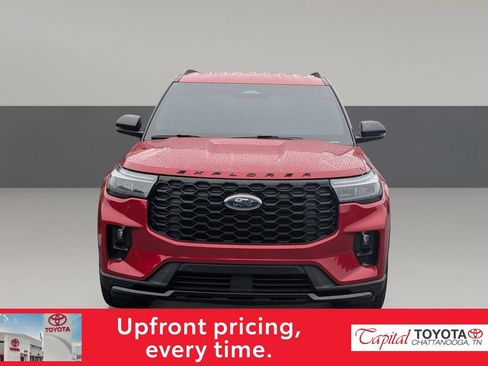 Used 2026 Ford Explorer ST-Line w/ ST-Line Street Pack RWD image 3