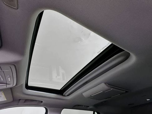 Used 2019 GMC Yukon Denali w/ Open Road Package image 33