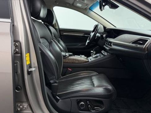 Used 2020 Genesis G90 5.0 Ultimate RWD image 24