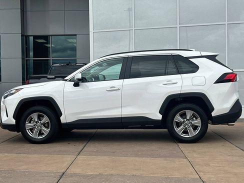 Used 2025 Toyota RAV4 XLE w/ Convenience Package AWD/4WD image 7