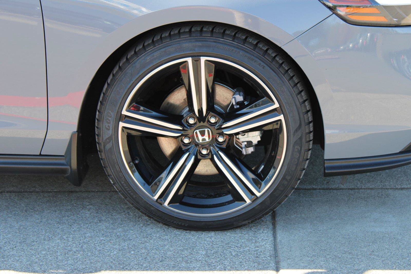 Used 2023 Honda Accord Sport image 9