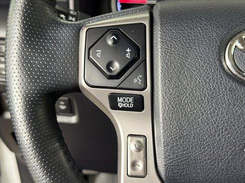 Used 2024 Toyota 4Runner Limited AWD/4WD image 26