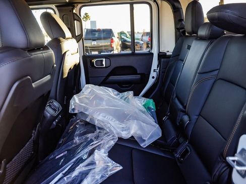 New 2026 Jeep Gladiator Sahara image 20