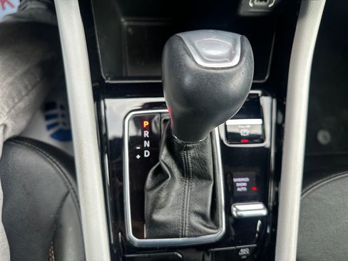 Used 2023 Jeep Compass Limited image 12