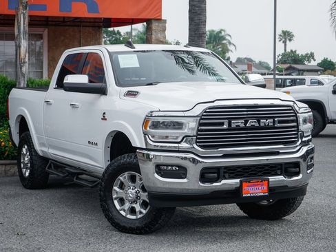 Used 2022 RAM 2500 Laramie AWD/4WD image 2