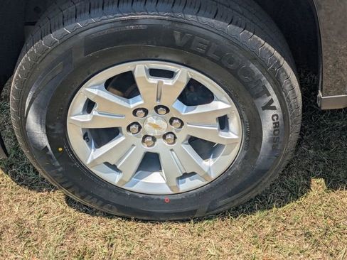 Used 2016 Chevrolet Colorado LT w/ Luxury Package, Chrome RWD image 8