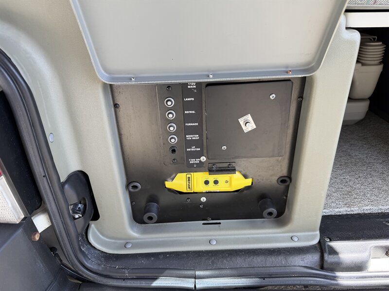 Used 1995 Volkswagen Eurovan Camper FWD image 30