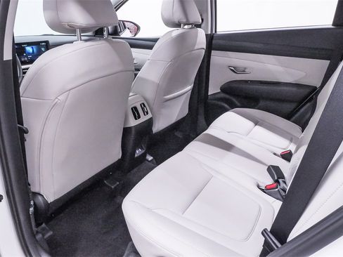 Certified 2025 Hyundai Tucson SEL image 11