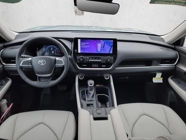 Used 2026 Toyota Grand Highlander AWD image 20