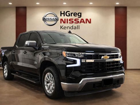 Used 2024 Chevrolet Silverado 1500 LT RWD image 3