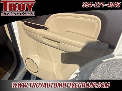 Used 2013 GMC Yukon Denali image 30