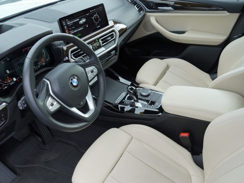 Used 2024 BMW X3 xDrive30i w/ Premium Package w/ZPA AWD/4WD image 9