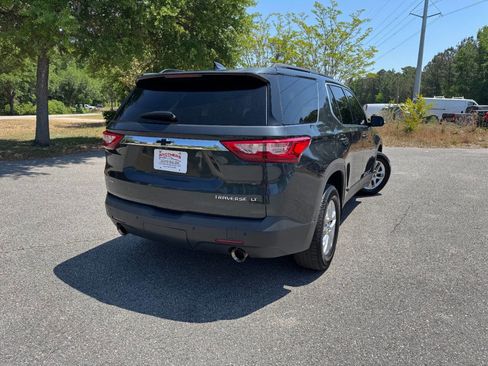 Used 2019 Chevrolet Traverse LT w/ LPO, Floor Liner Package AWD/4WD image 35