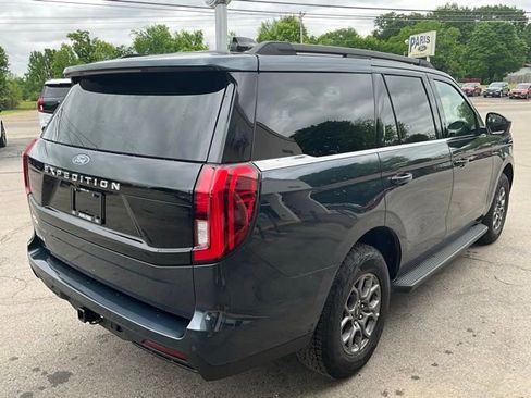 Used 2025 Ford Expedition Active RWD image 9