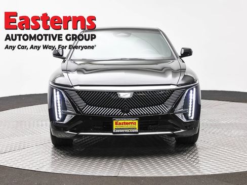 Used 2025 Cadillac Lyriq Luxury AWD/4WD image 2
