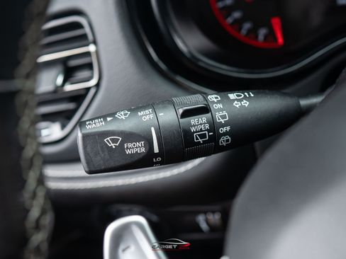Used 2021 Dodge Durango SRT w/ Technology Group AWD/4WD image 31