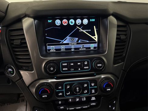 Used 2017 Chevrolet Suburban Premier image 38