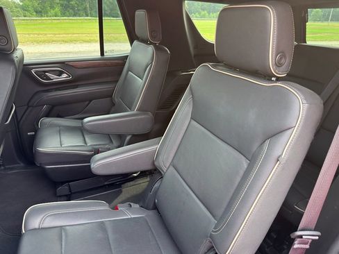 Used 2024 Chevrolet Tahoe Premier AWD/4WD image 26
