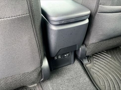 Used 2023 Toyota Prius Prime FWD image 28