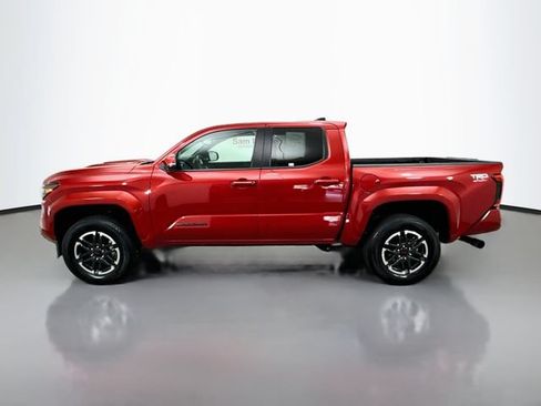 Used 2024 Toyota Tacoma TRD Sport w/ TRD Sport Upgrade Package AWD/4WD image 4