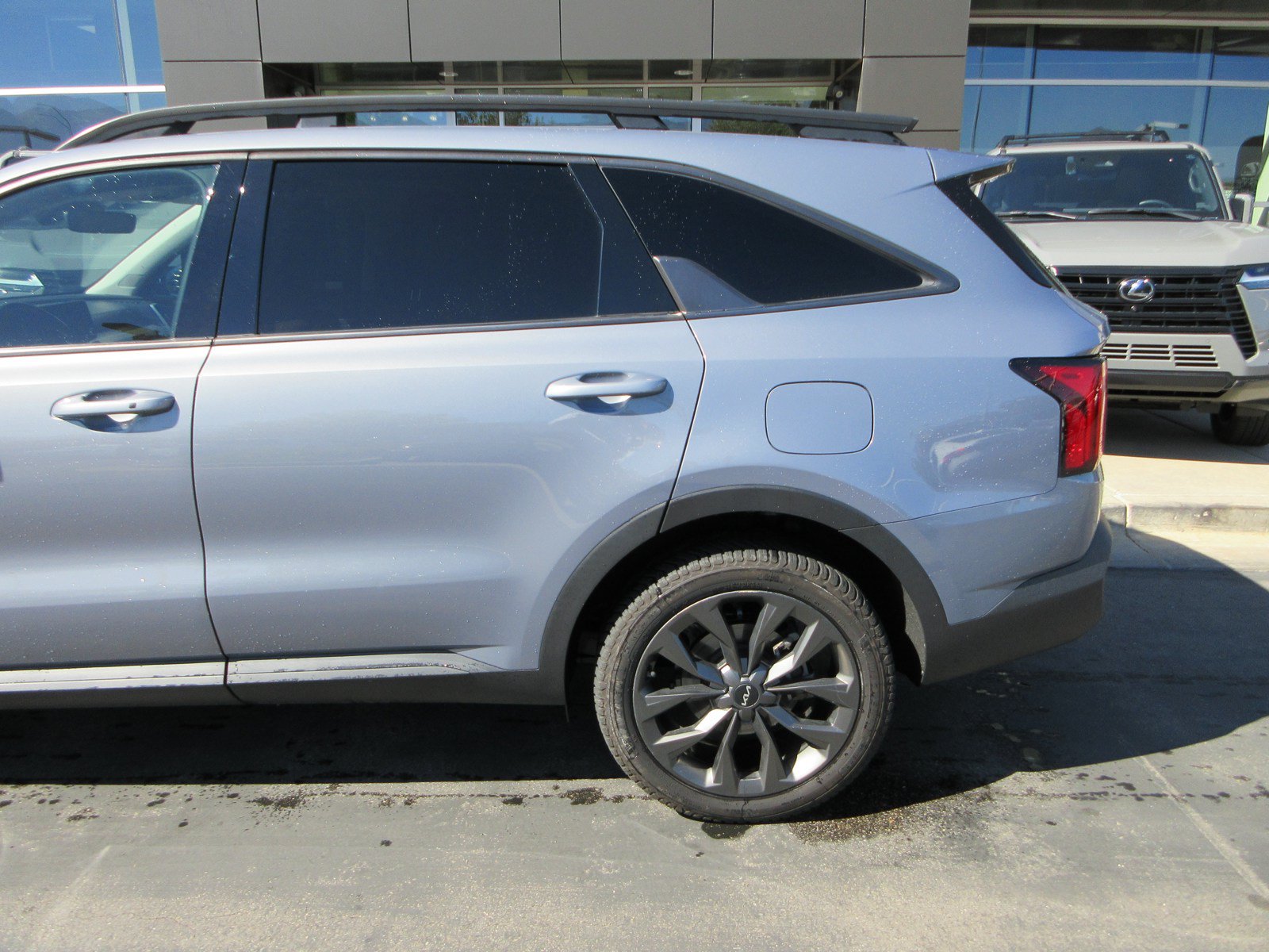 Used 2022 Kia Sorento SX Prestige w/ Rust Color Package AWD/4WD image 5