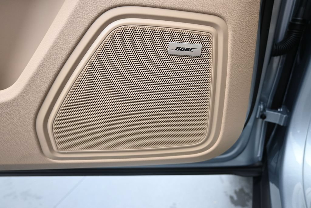 New 2026 Porsche Macan AWD/4WD image 12