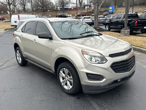 Used 2016 Chevrolet Equinox LS image 3