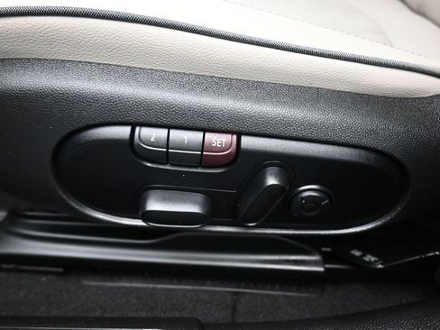 Used 2020 MINI Cooper Clubman S w/ Driver Assistance Package image 12