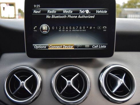 Used 2020 Mercedes-Benz GLA 250 4MATIC image 26