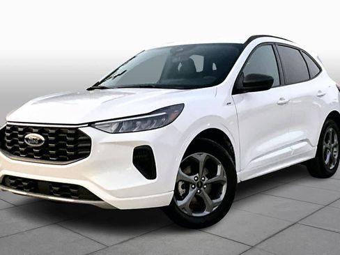 Certified 2023 Ford Escape ST-Line w/ Tech Pack #1 image 2