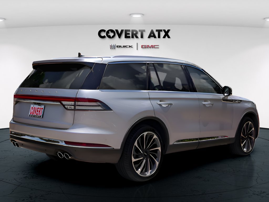 Used 2023 Lincoln Aviator Reserve w/ Equipment Group 201A AWD/4WD image 4