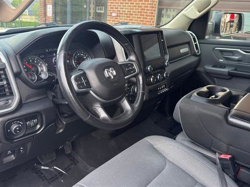 Used 2019 RAM 1500 Big Horn AWD/4WD image 30