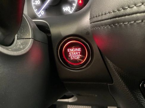 Certified 2024 Honda HR-V LX image 30