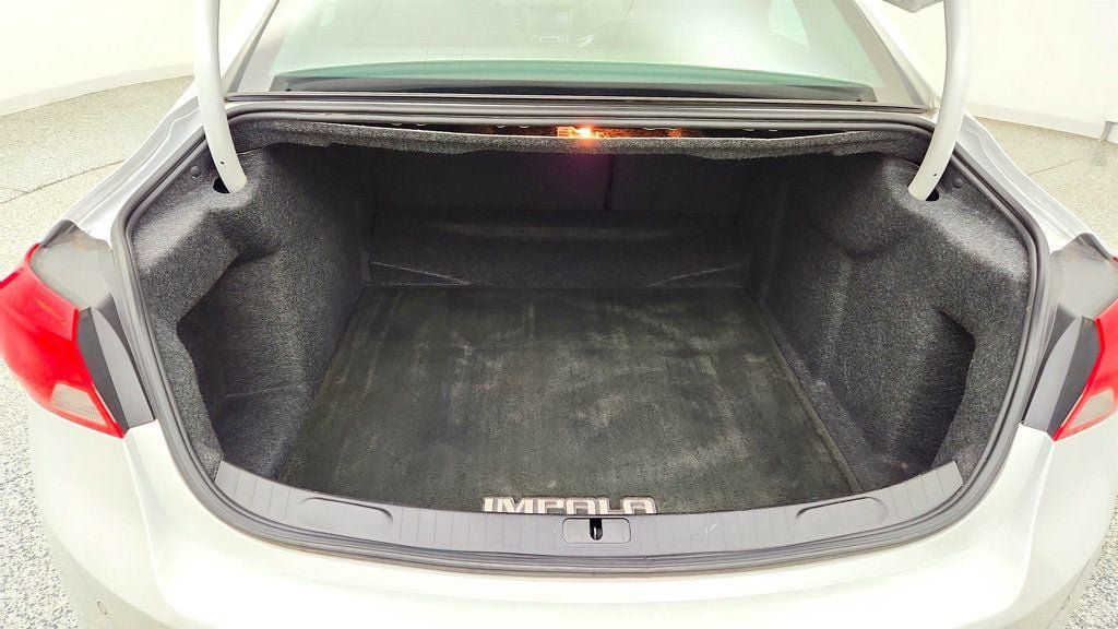 Used 2017 Chevrolet Impala LT w/ Convenience Package FWD image 20