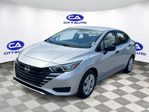 Used 2024 Nissan Versa S w/ Trunk Package FWD image 9