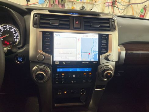 Certified 2022 Toyota 4Runner Limited AWD/4WD image 18