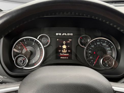 Used 2024 RAM 2500 Big Horn w/ Off Road Package AWD/4WD image 10
