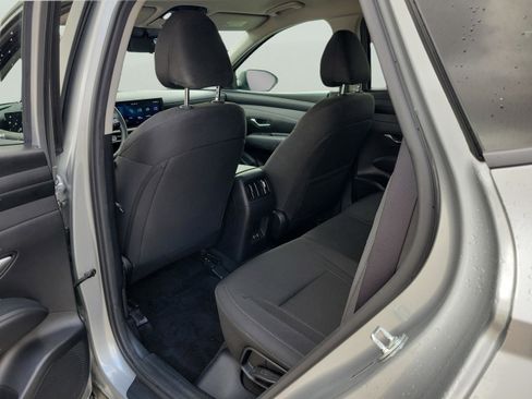 Certified 2025 Hyundai Tucson SEL image 9