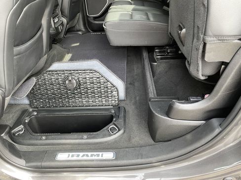 Certified 2021 RAM 1500 Laramie image 40