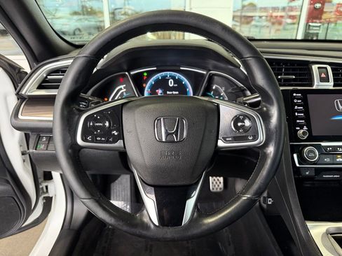 Used 2019 Honda Civic Touring image 23