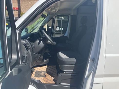 New 2026 RAM ProMaster 1500 w/ Convenience Group FWD image 4