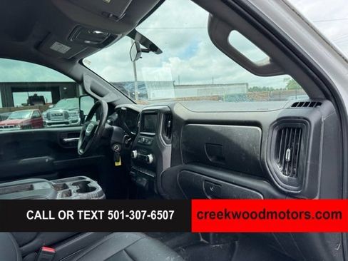 Used 2020 GMC Sierra 2500 4x4 Crew Cab w/ Convenience Package image 15