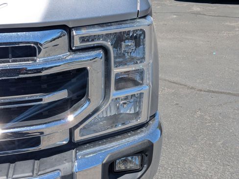 Used 2020 Ford F250 Lariat w/ Lariat Value Package AWD/4WD image 13