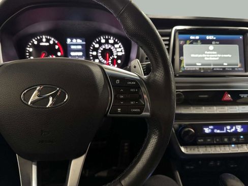 Used 2018 Hyundai Sonata Limited image 13